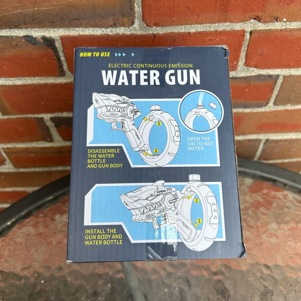 ✨BNWT - Electric Shark Shape Water Guns for Kids - Blue✨ - Picture 10 of 11